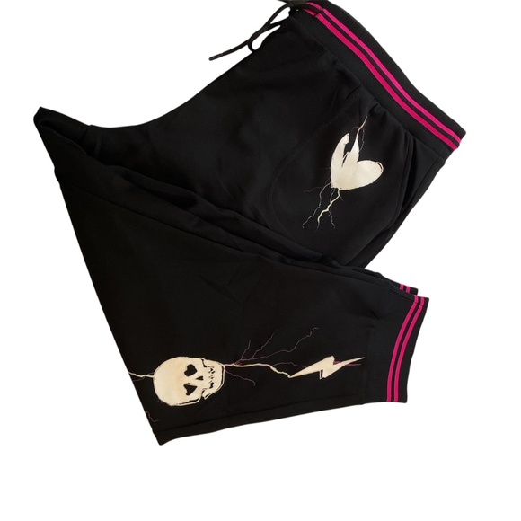 Torrid Jogger Pants 4X - Lovesick Pull On Black Pink Skull Hearts Lounge NWT - Picture 1 of 4